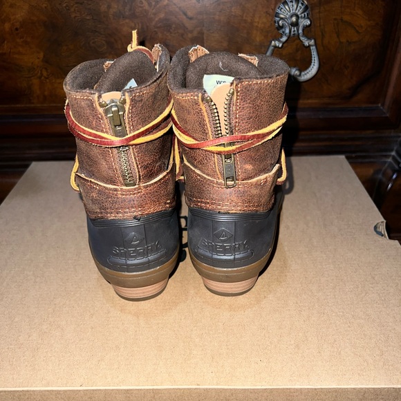 Sperry duck boots - Picture 3 of 5